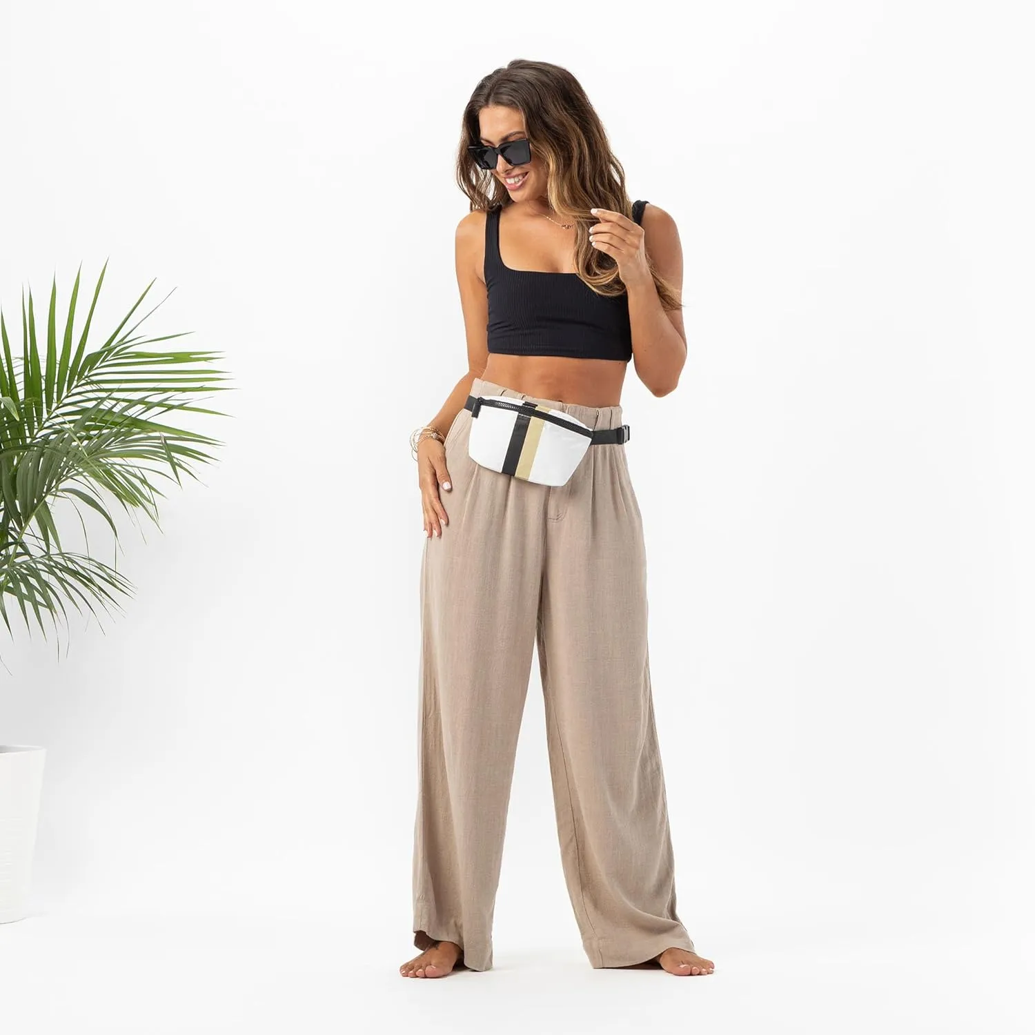 ALOHA Collection Le Voyageur Mini Hip Pack, Lightweight, Packable, & Splash-Proof - Durable, Washable, & Reusable Fanny Pack for Gym, Beach & Travel, Easy to Clean Material (8.5" x 3.75")