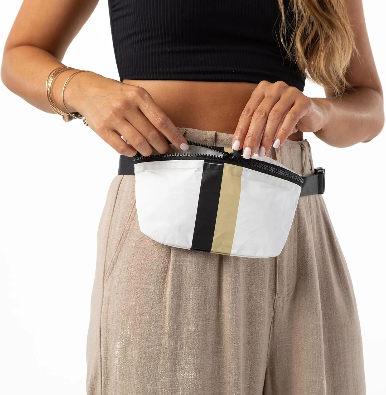 ALOHA Collection Le Voyageur Mini Hip Pack, Lightweight, Packable, & Splash-Proof - Durable, Washable, & Reusable Fanny Pack for Gym, Beach & Travel, Easy to Clean Material (8.5" x 3.75")
