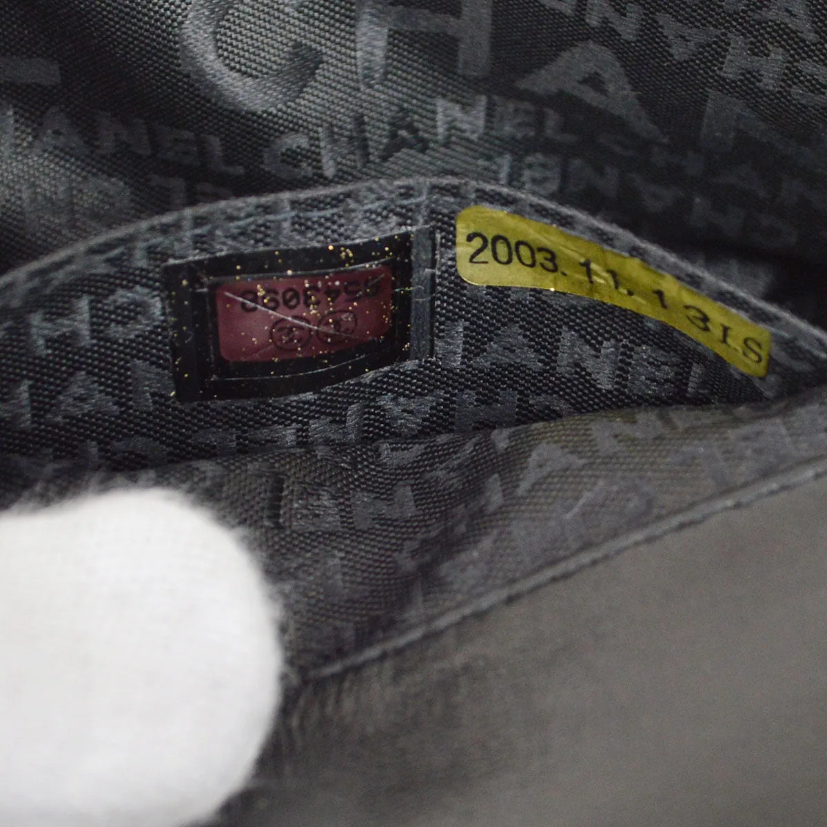 CHANEL 2003-2004 Camellia Choco Bar Shoulder Bag Mini Black Lambskin 15690