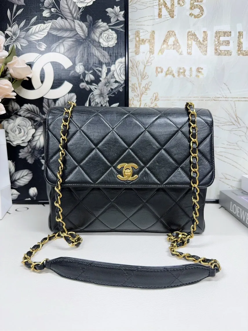 Chanel Classic Flap Bag Black Leather Shoulder Bag