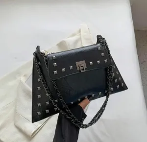 Classic Shoulder Bag, For Women, Twist Lock, All-Match, Daily Wear, Vintage Rivet Decoration Chain Bag.