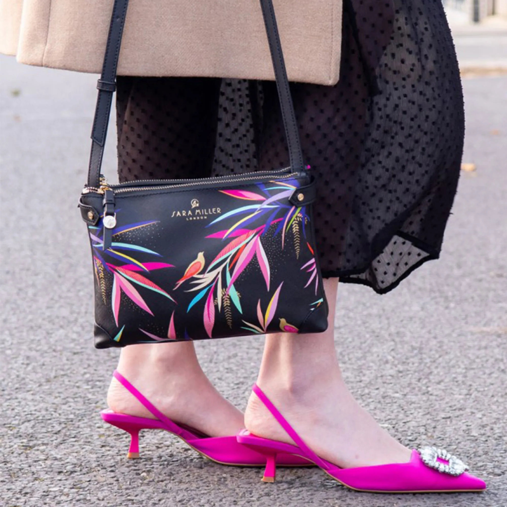 CROSS BODY - BLACK BAMBOO