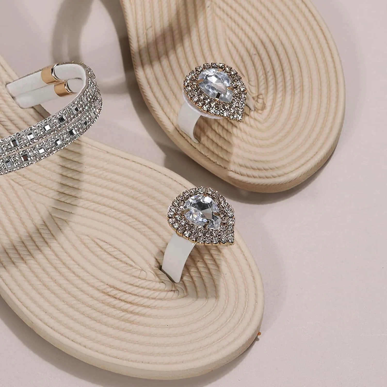 Eduavar Summer Sandals for Women, Orthopedic Sandals for Women Rhinestone Flat Sandals Comfortable Ring Toe Slippers