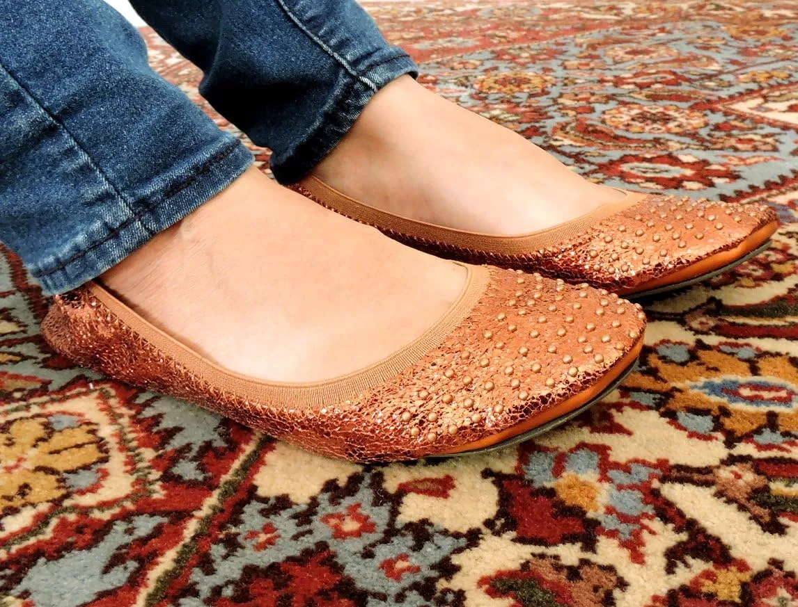Fit in Clouds Stud Embellished Portable Foldable Ballet Flats with Carry Pouch