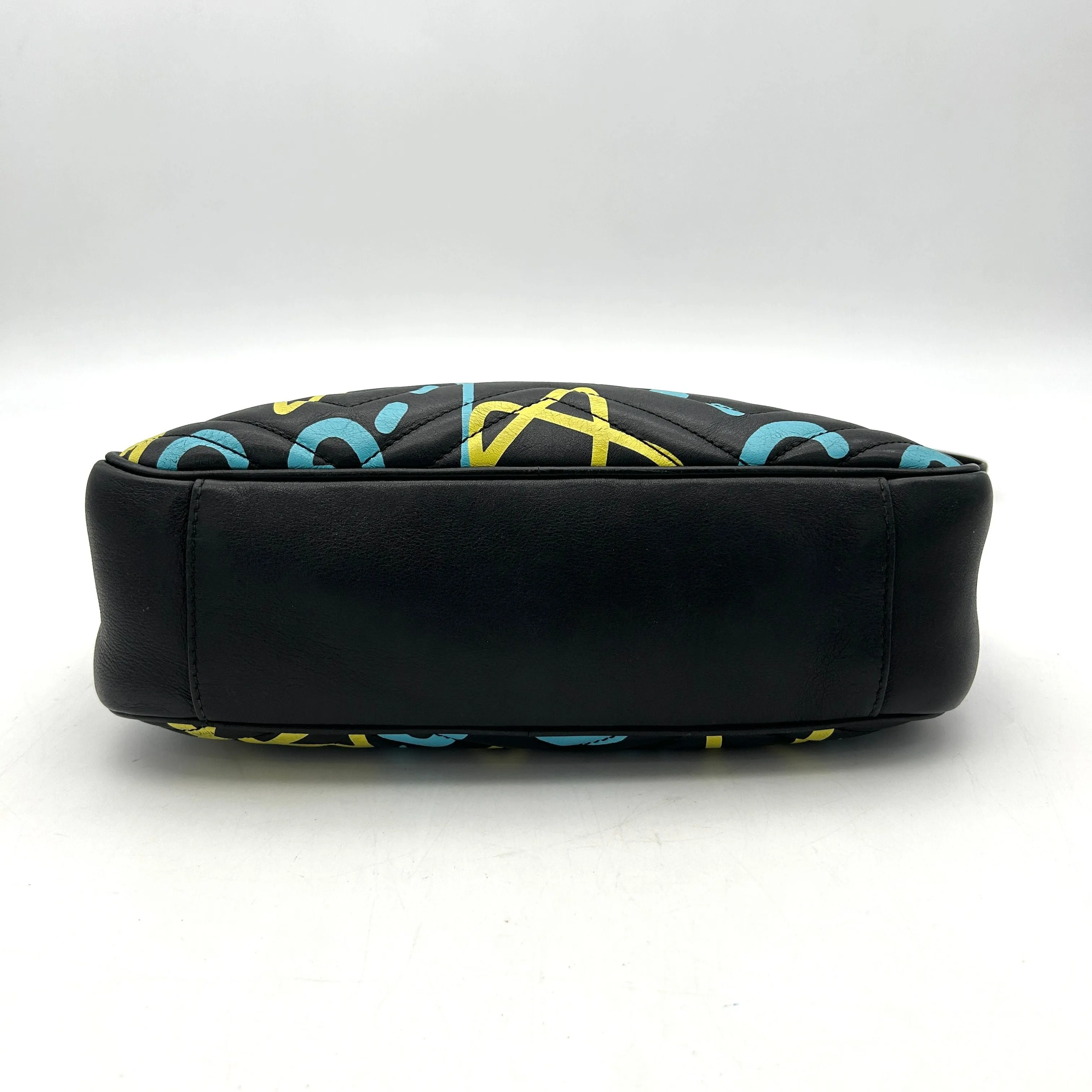 GUCCI Calfskin Matelasse GucciGhost Medium GG Marmont Chain Shoulder Bag Black New Aquamarine LA12106