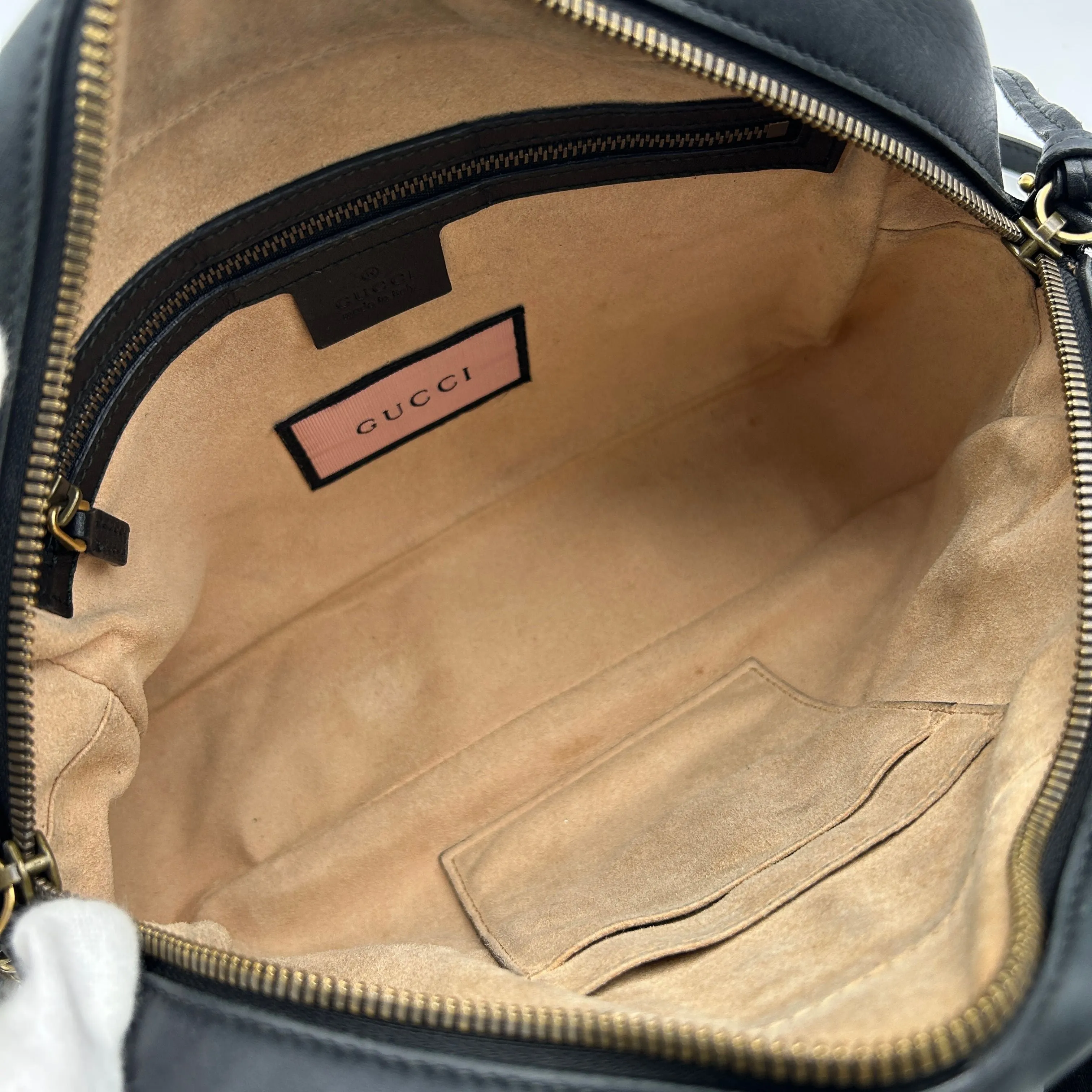 GUCCI Calfskin Matelasse GucciGhost Medium GG Marmont Chain Shoulder Bag Black New Aquamarine LA12106