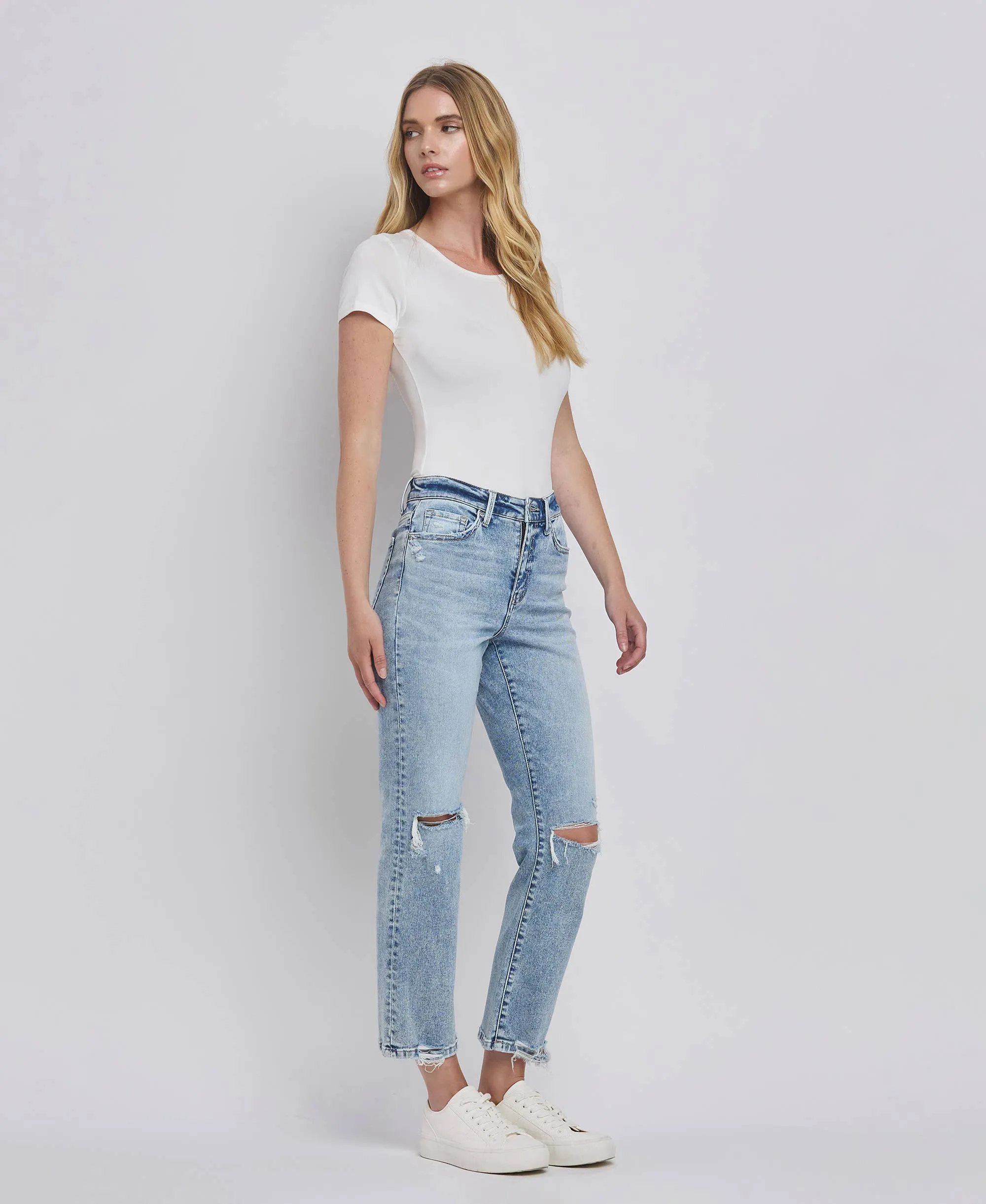 HIGH RISE DISTRESSED STRAIGHT JEANS