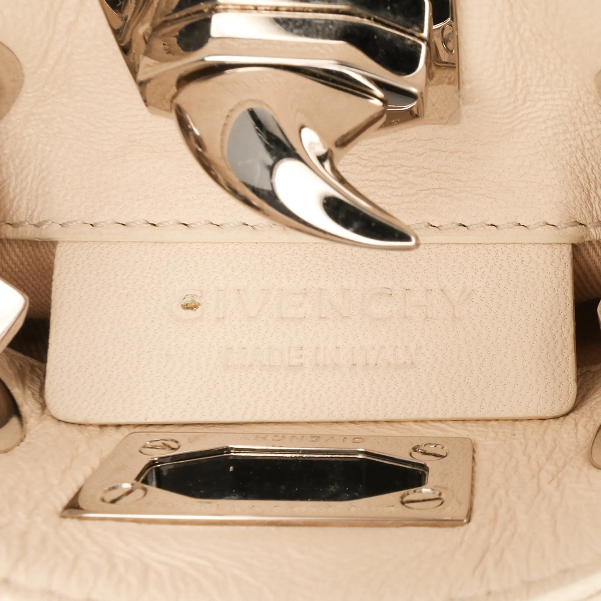 Leather Shark Lock Chain Shoulder Bag