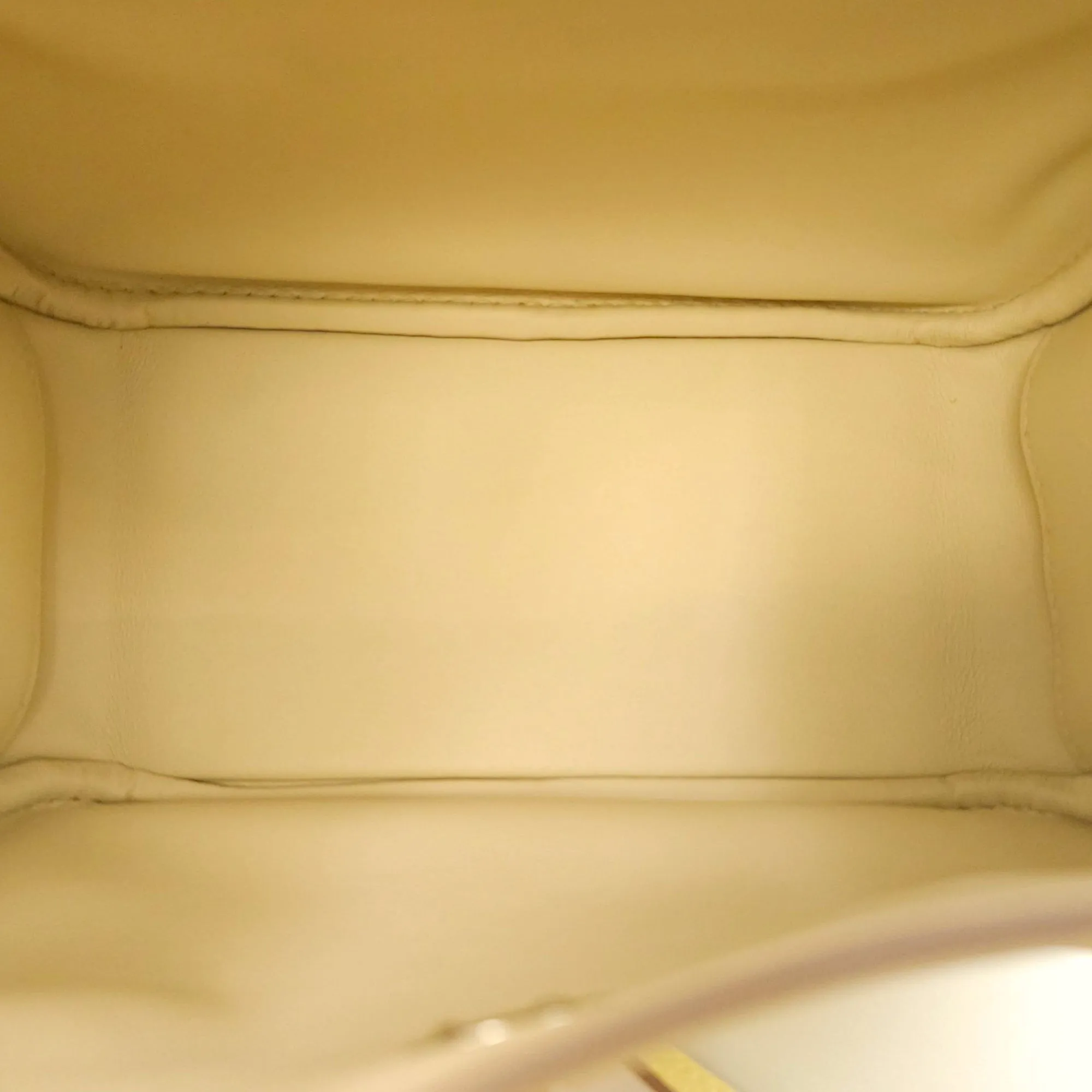 Lindy II Mini Jaune Milton in Clemence, Palladium hardware