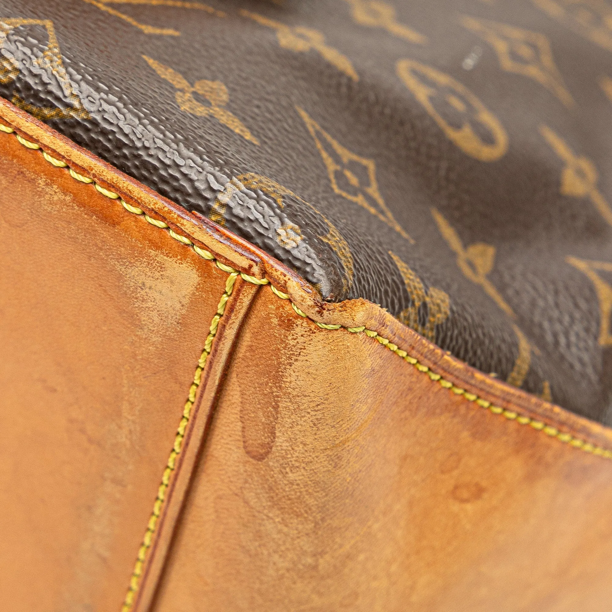 Louis Vuitton Cabas Mezzo Monogram TH0090