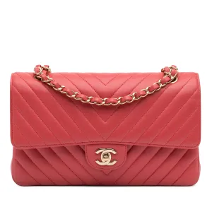 Medium Classic Chevron Lambskin Double Flap