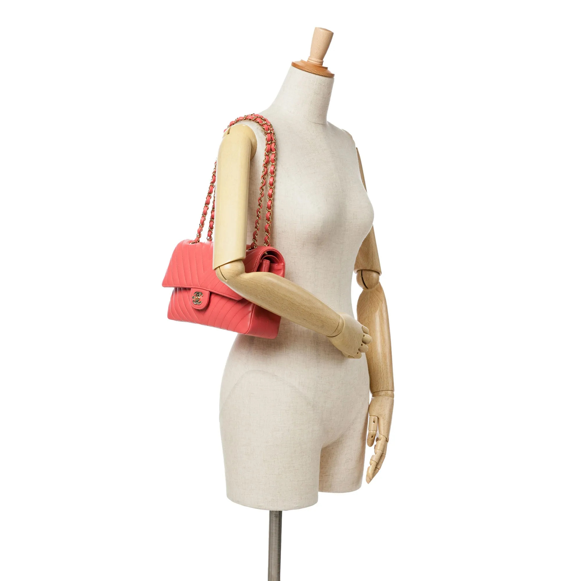 Medium Classic Chevron Lambskin Double Flap