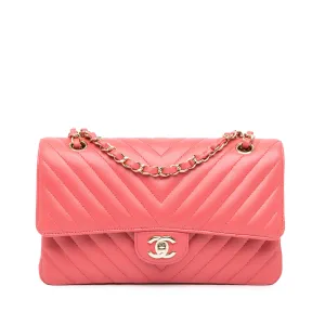 Medium Classic Chevron Lambskin Double Flap