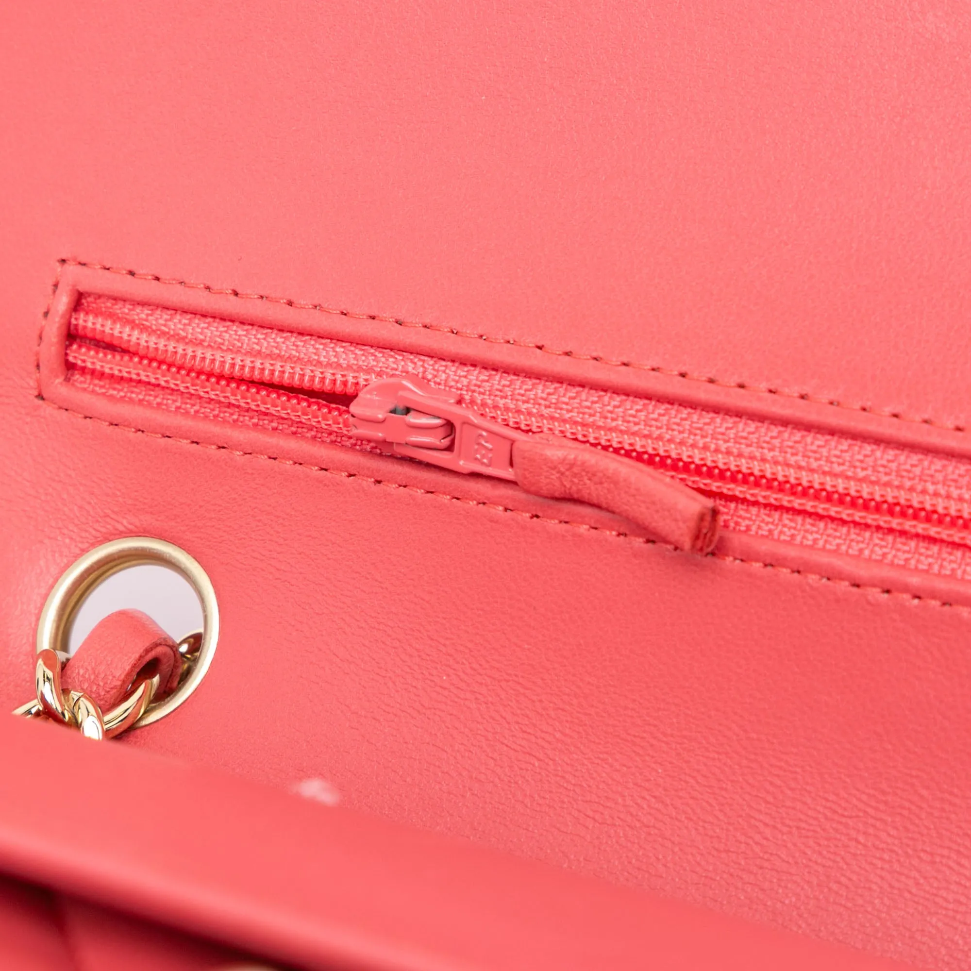 Medium Classic Chevron Lambskin Double Flap