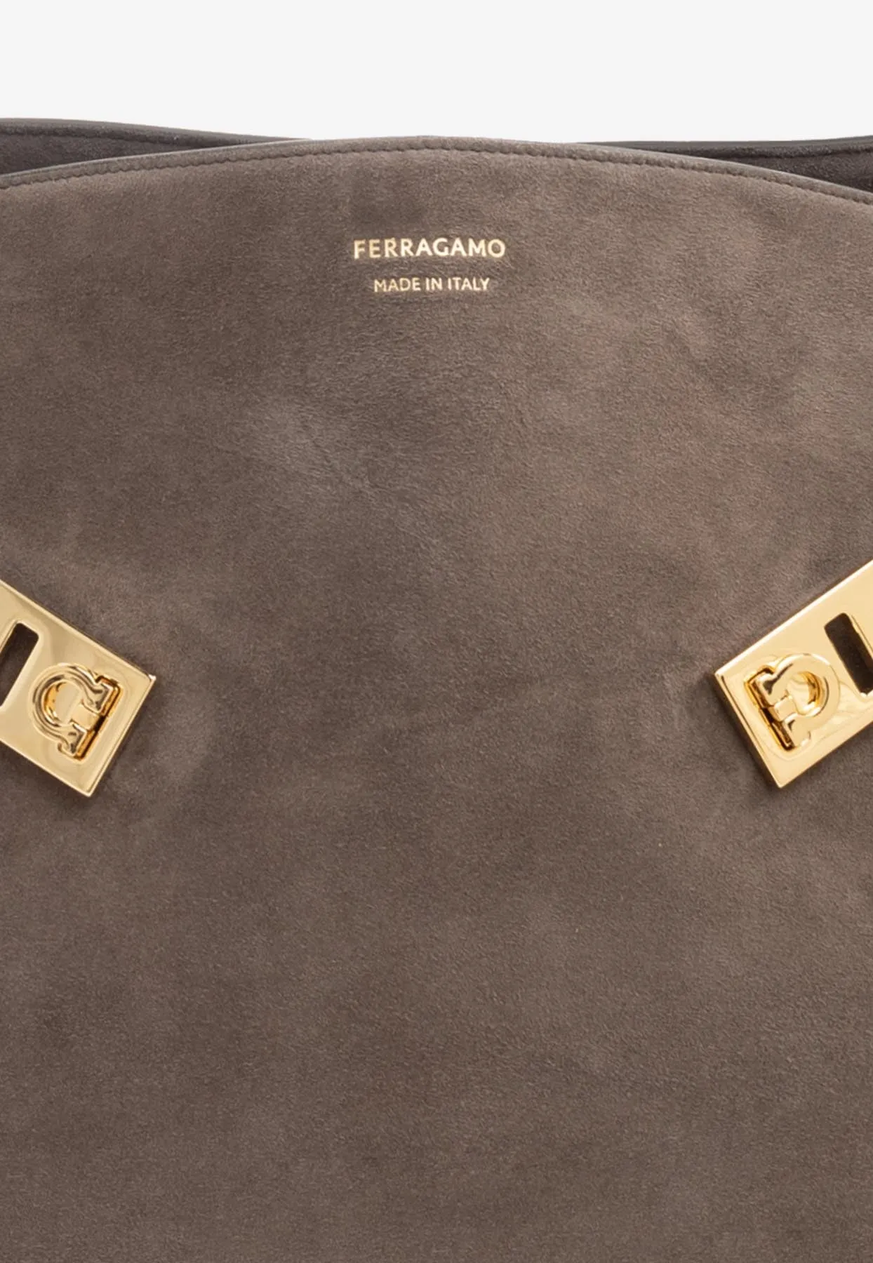 Medium Hug Soft Shoulder Bag
