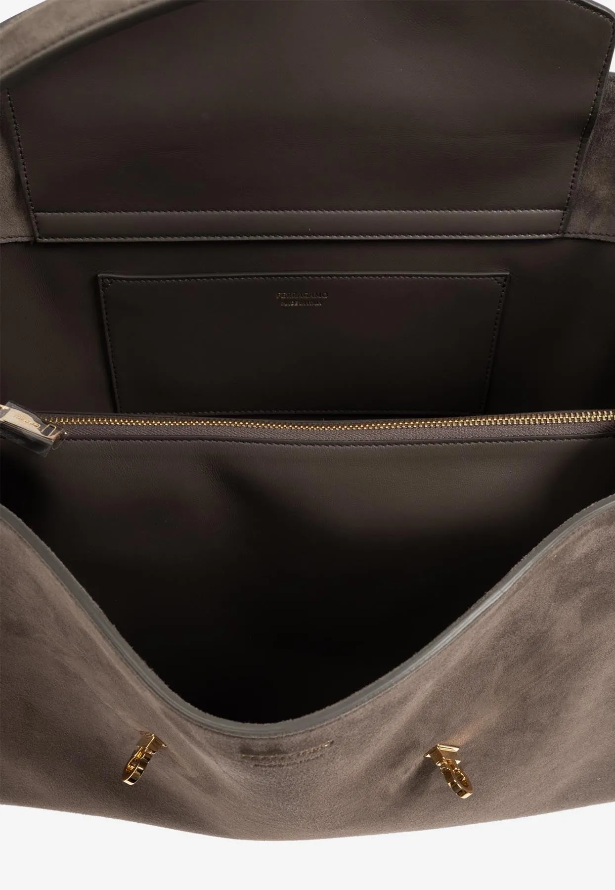 Medium Hug Soft Shoulder Bag