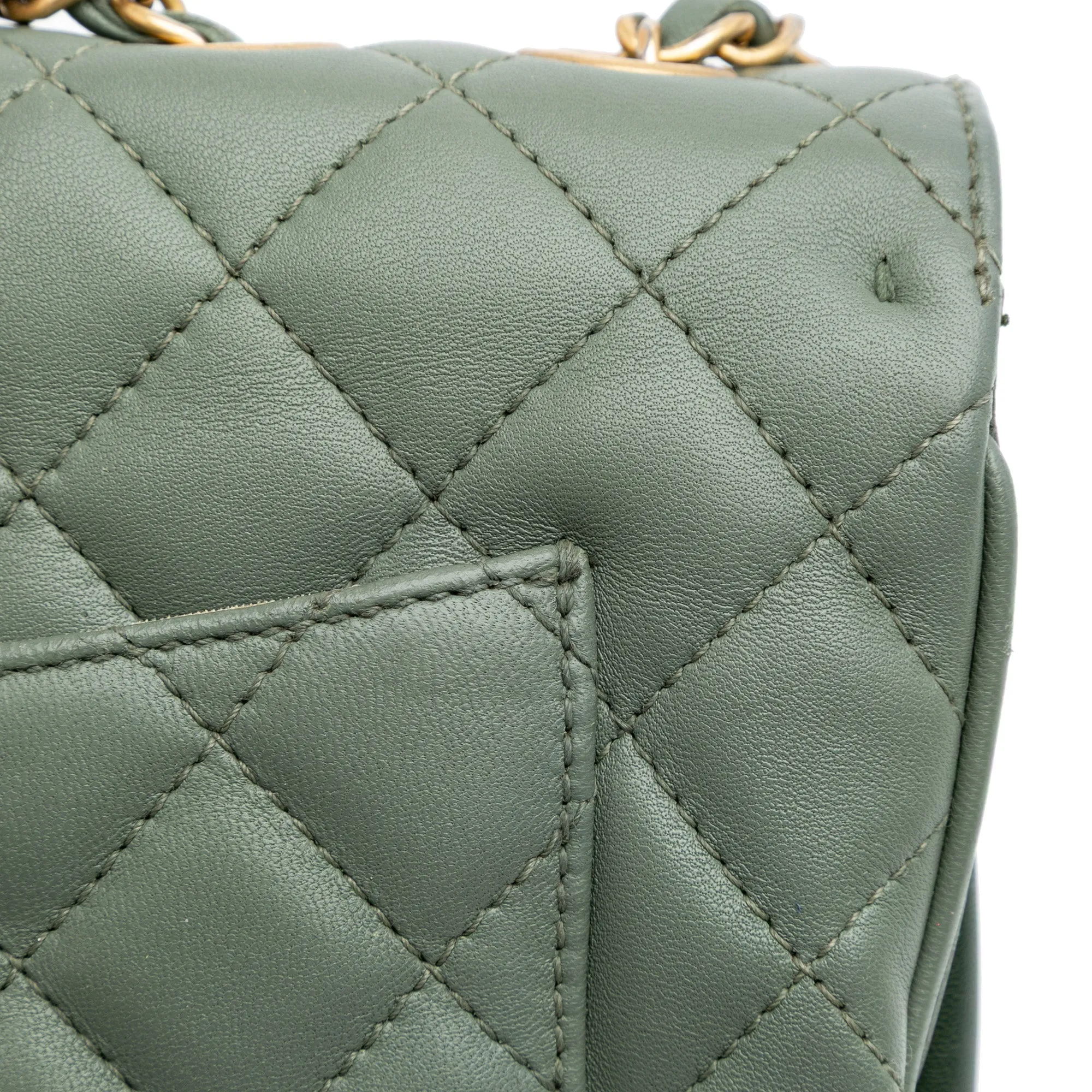 Medium Quilted Lambskin Daily Companion Flap