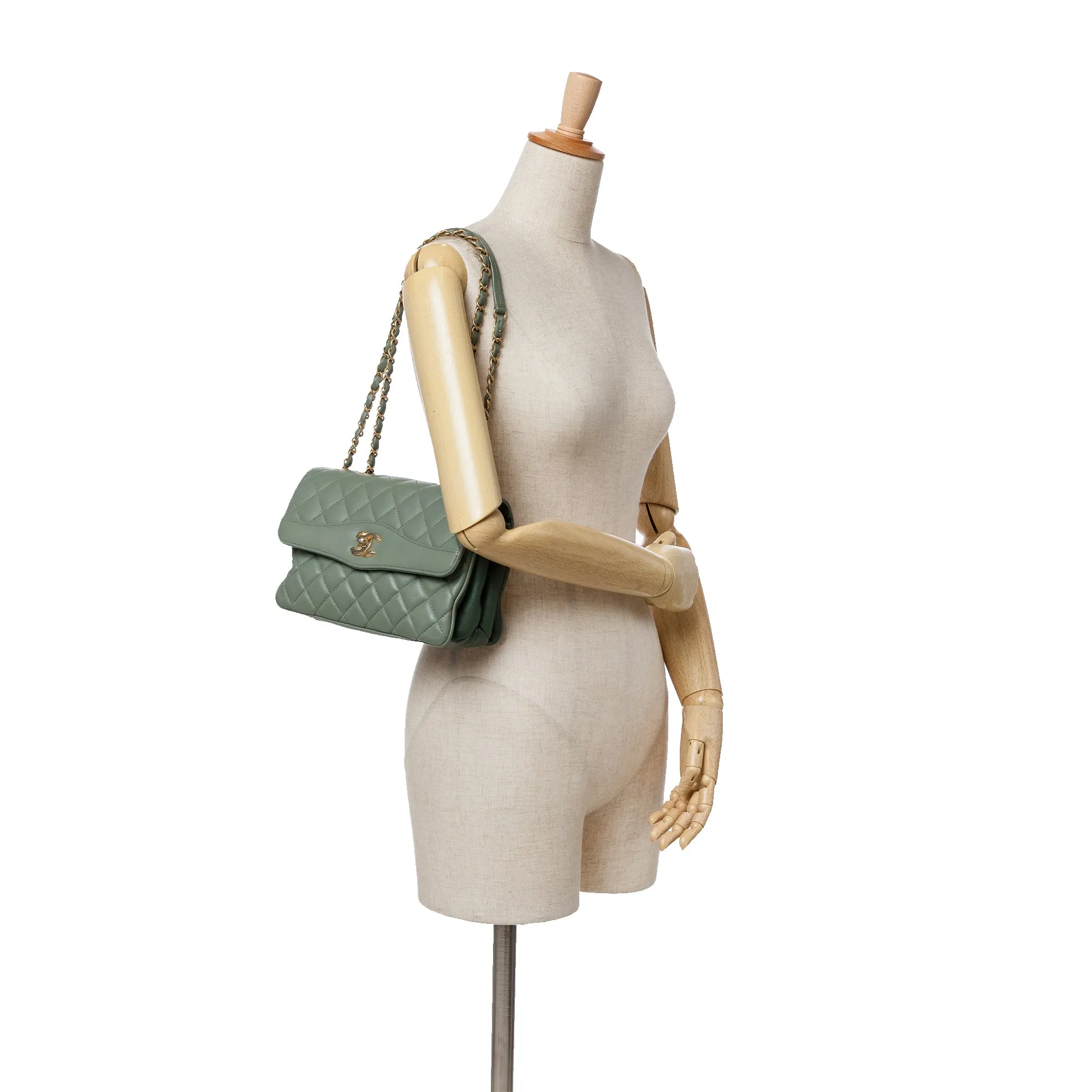 Medium Quilted Lambskin Daily Companion Flap