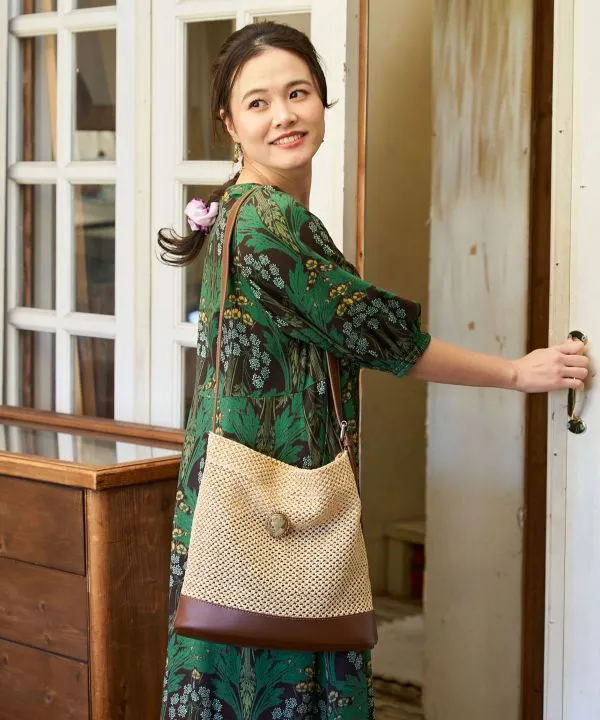 Mesh Shoulder Bag and Pouch Set