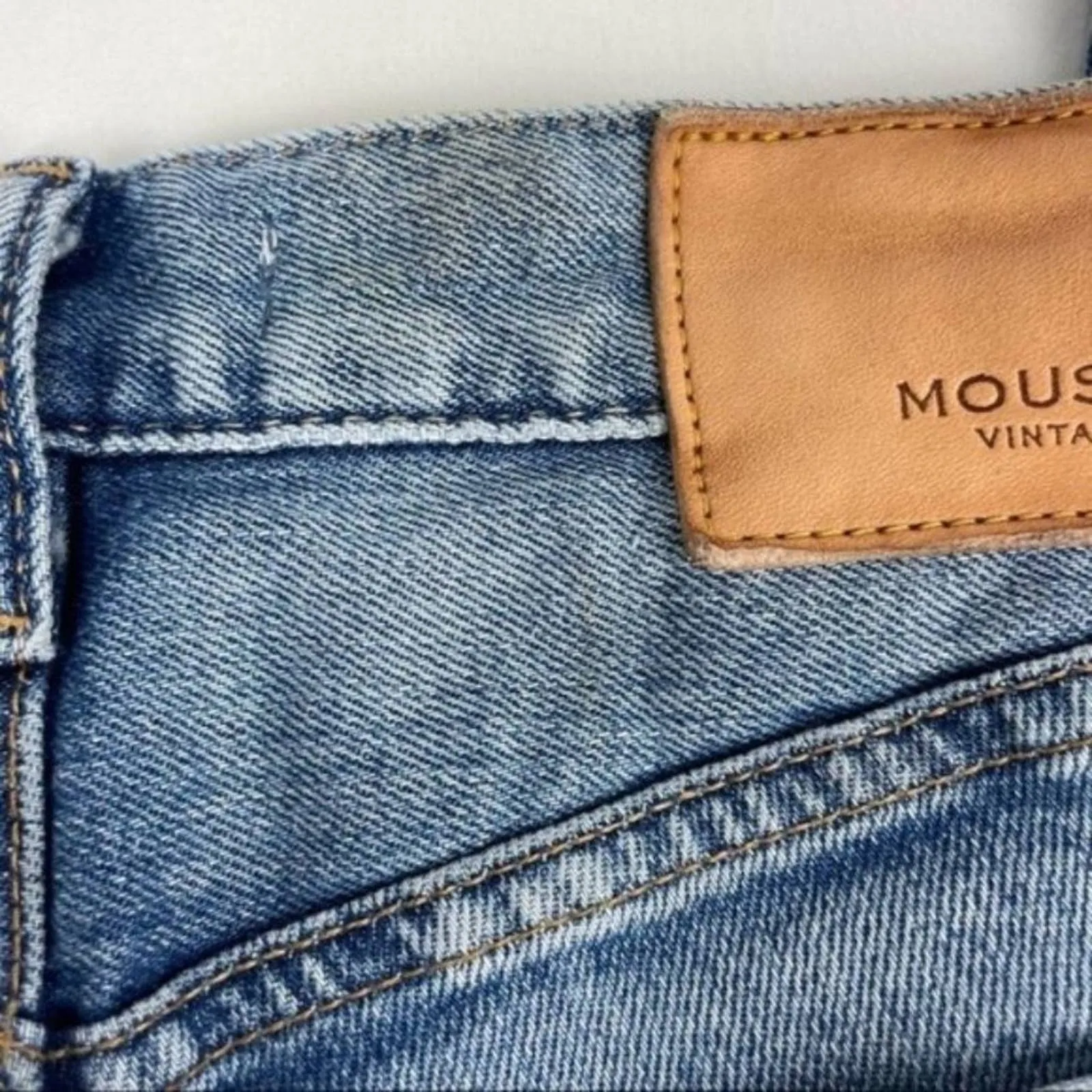 Moussy Vintage Tyrone Skinny Ankle Raw Hem Light Blue Jeans Mid-Rise Style 025ESC12-1110 Size 25