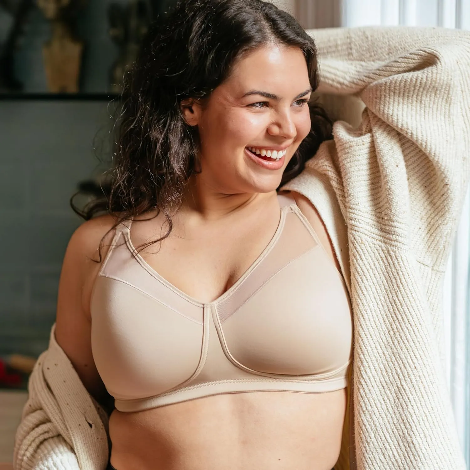 Playtex Women's Wireless Minimizer Bra, 18 Hour Plus-Size T-Shirt Bras Available, Smoothing, 4697