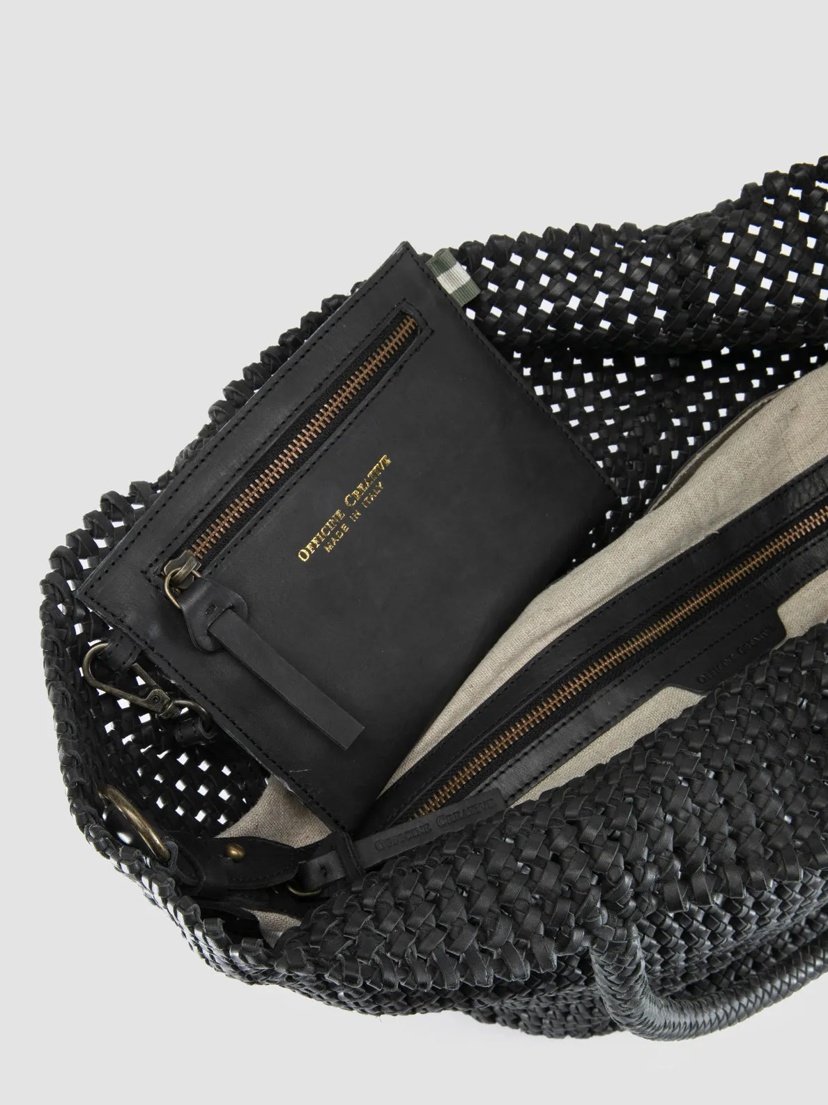 SUSAN 012 - Black Leather Shoulder Bag