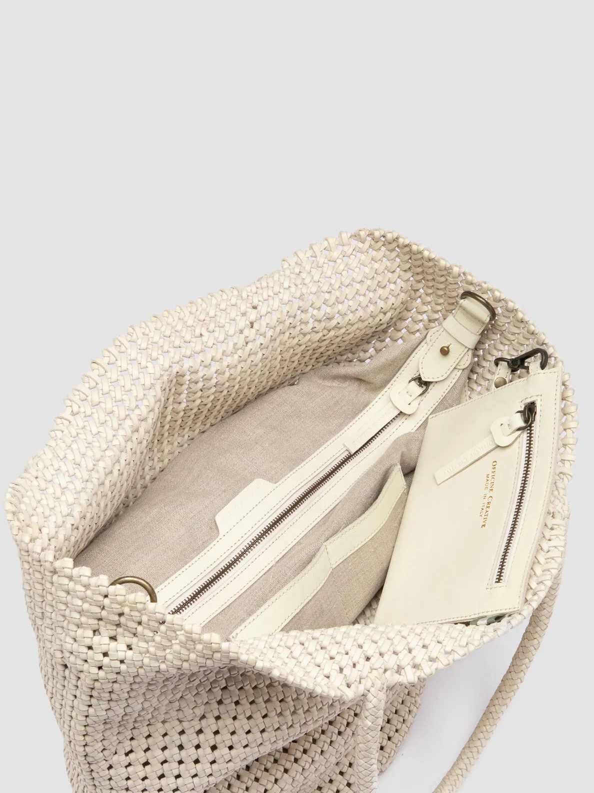 SUSAN 012 - White Leather Shoulder Bag