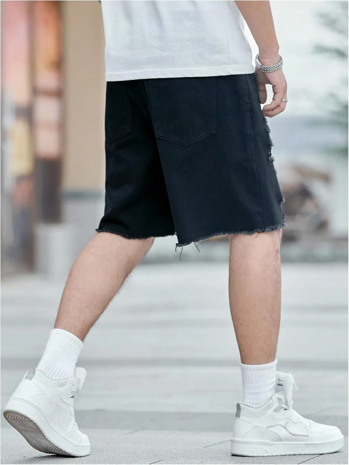 Verdusa Men's Ripped Distressed Raw Hem Straight Leg Denim Shorts