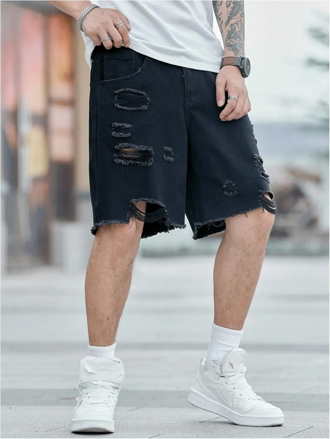 Verdusa Men's Ripped Distressed Raw Hem Straight Leg Denim Shorts