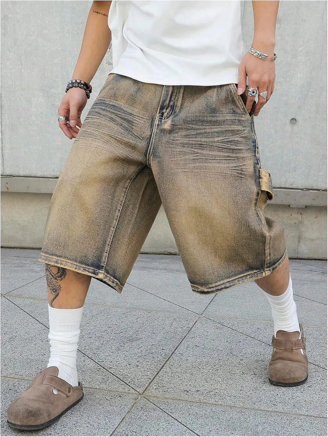 Verdusa Men's Vintage Jean Shorts Distressed Wide Leg Bermuda Denim Shorts with Pockets