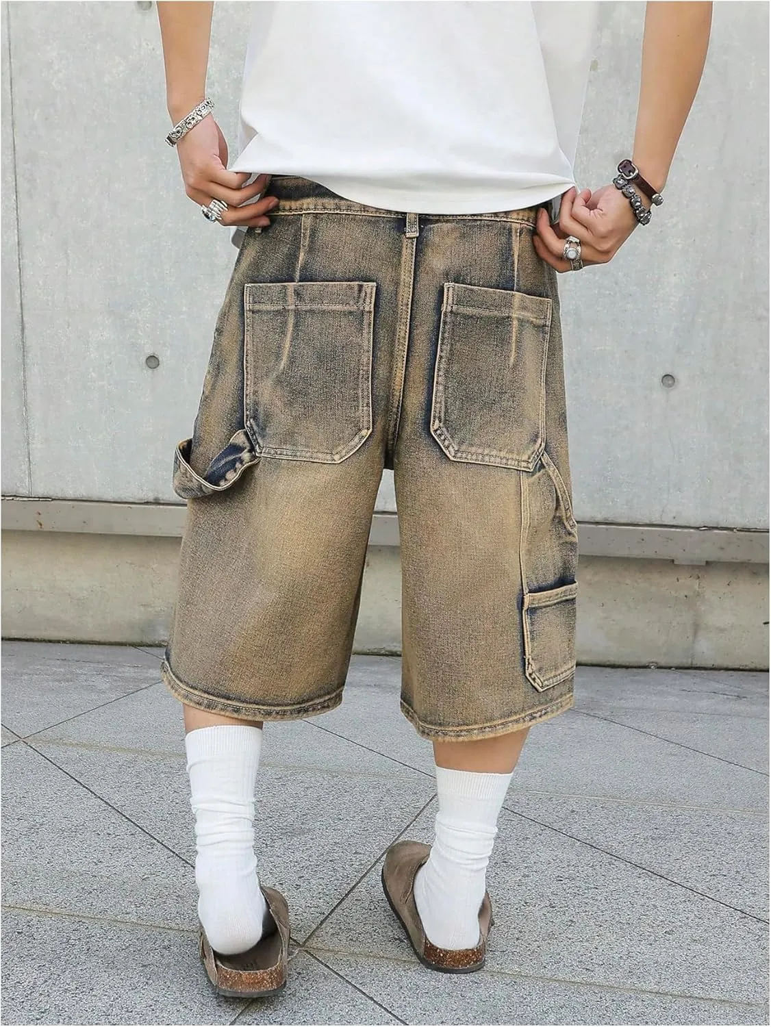 Verdusa Men's Vintage Jean Shorts Distressed Wide Leg Bermuda Denim Shorts with Pockets