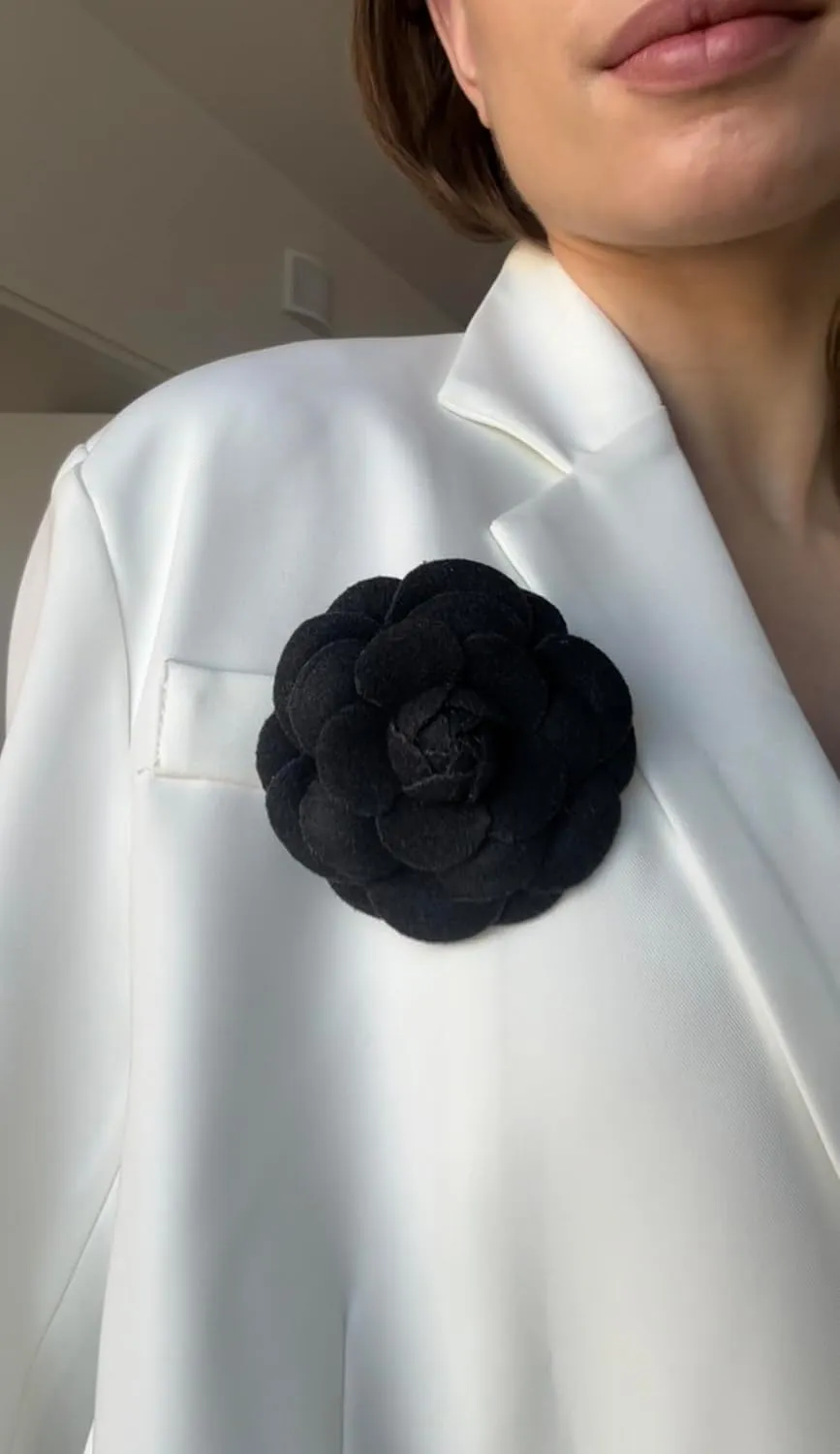 Vintage Style Elegant Camellia Fabric Flower Brooch Pin Scarf Bridal Dress Wedding Accessories Jewelry Gift