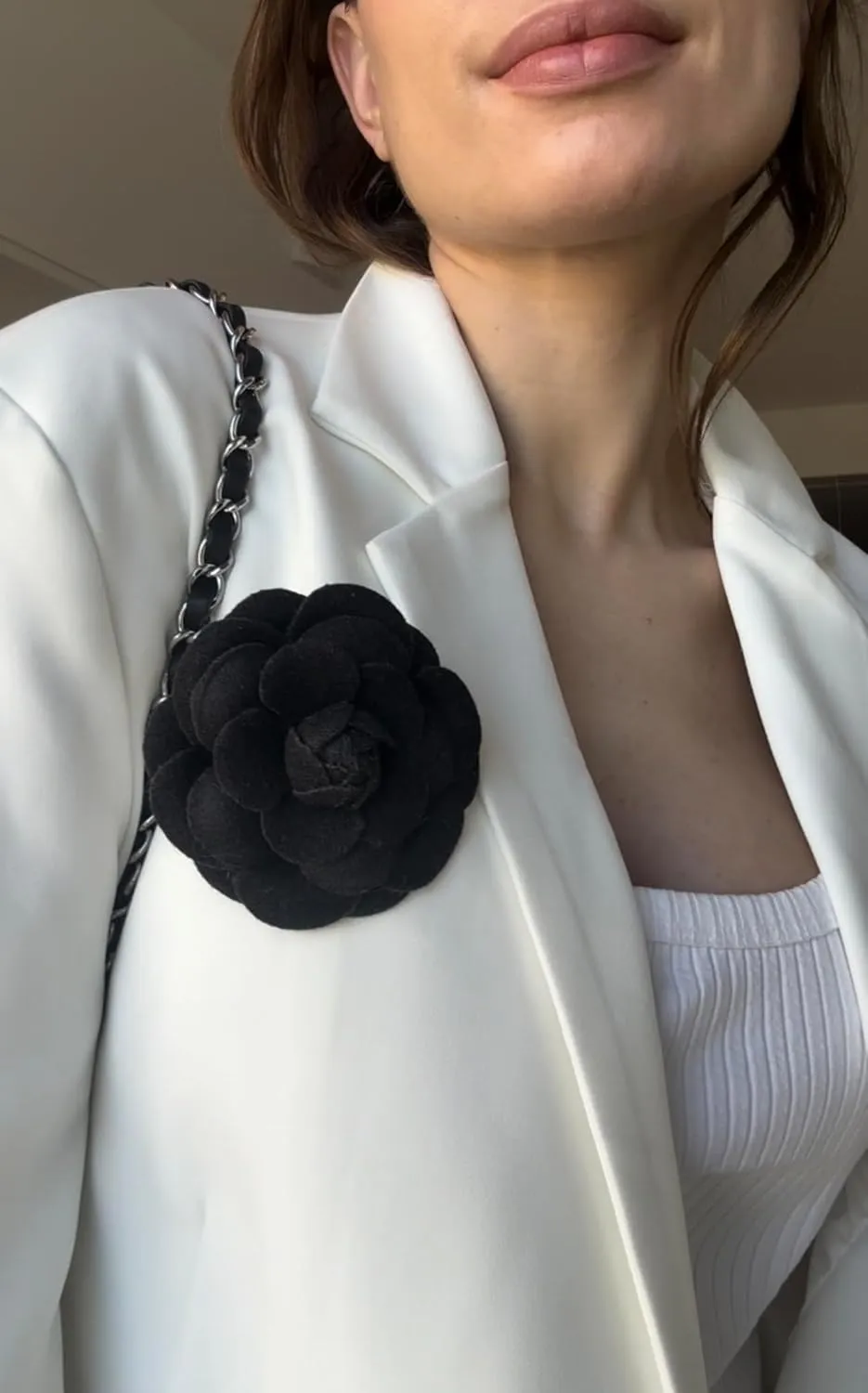 Vintage Style Elegant Camellia Fabric Flower Brooch Pin Scarf Bridal Dress Wedding Accessories Jewelry Gift