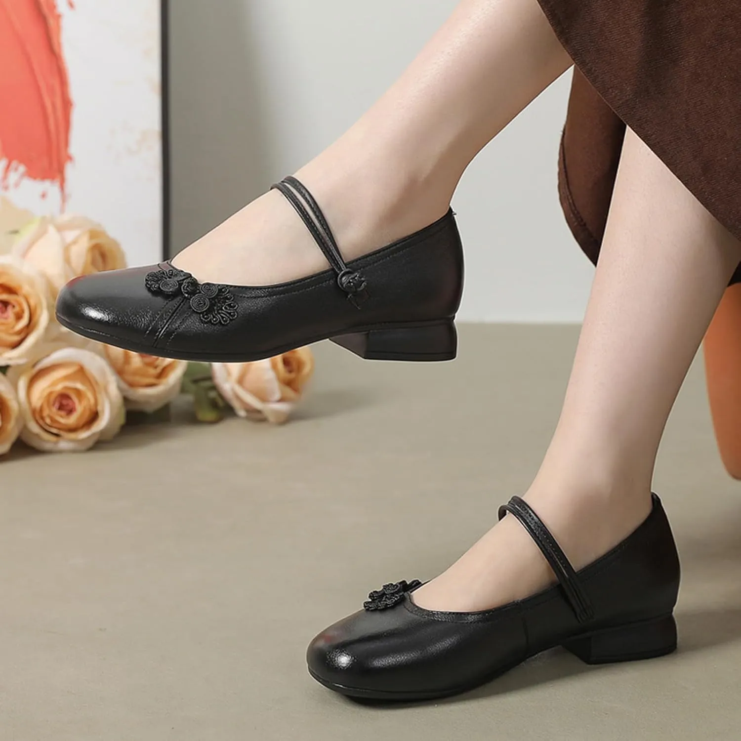 Women's Genuine Leather Low Chunky Block Heels Mary Jane Shoes Fashion Carving Closed Round Toe Shallow Mouth Slip On Dress Pumps Casual Luxury Wedding Ethnic Shoes